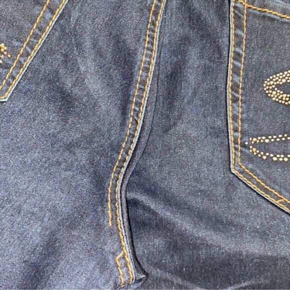 Seven7 Dark Wash Skinny Jeans(Size 12) - Picture 6 of 7